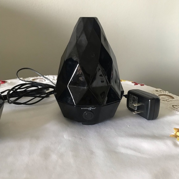 Saje Diffuser - Picture 1 of 2